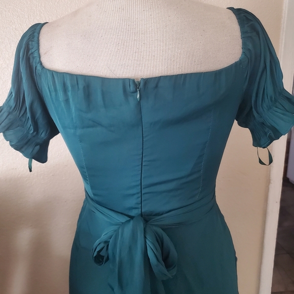 Petal & Pup Green Midi Dress - Picture 5 of 14